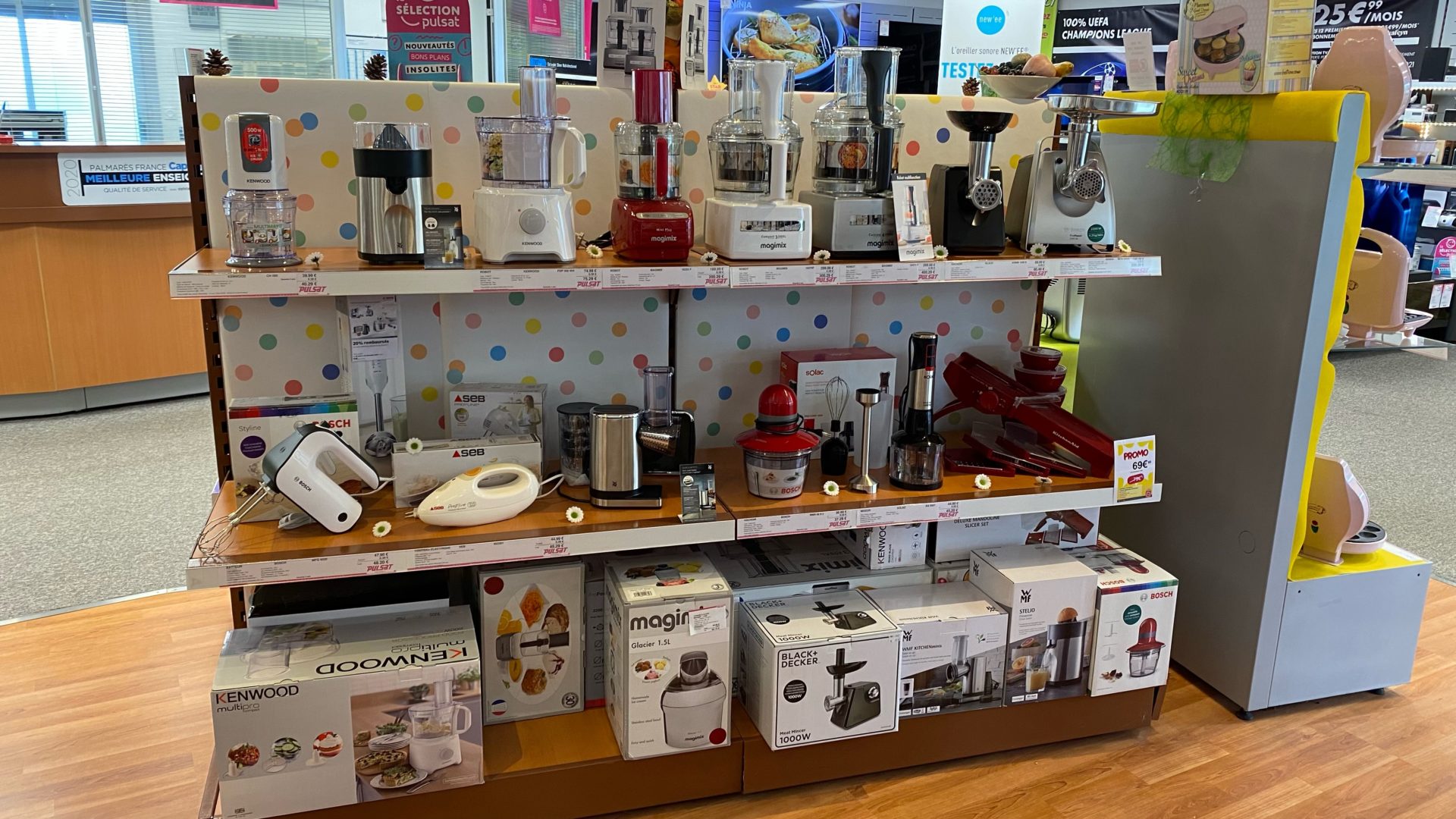 BJampCO PULSAT MAGASIN ELECTROMENAGER POUANCE ROBOT1